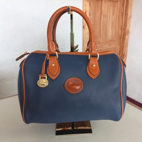 Dooney & Bourke, R28 AF, Boston Bag in Airforce Blue!!! - Picture 7 of 13